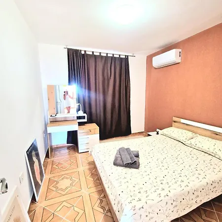 Apartment 2 Aheloy